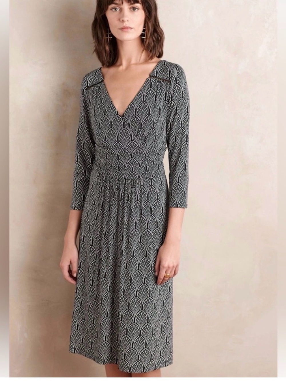 Maeve Anthropologie‎ Galena Black and White V-Neck Printed Midi Dress